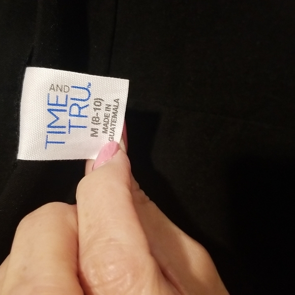 Ladies walking shorts - Picture 3 of 3